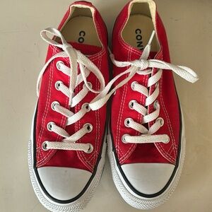 Red converse size 6